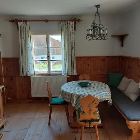 בית נופש Haus Erni *