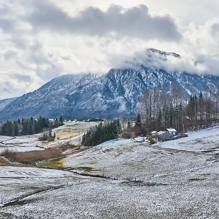 בית נופש Haus Erni *